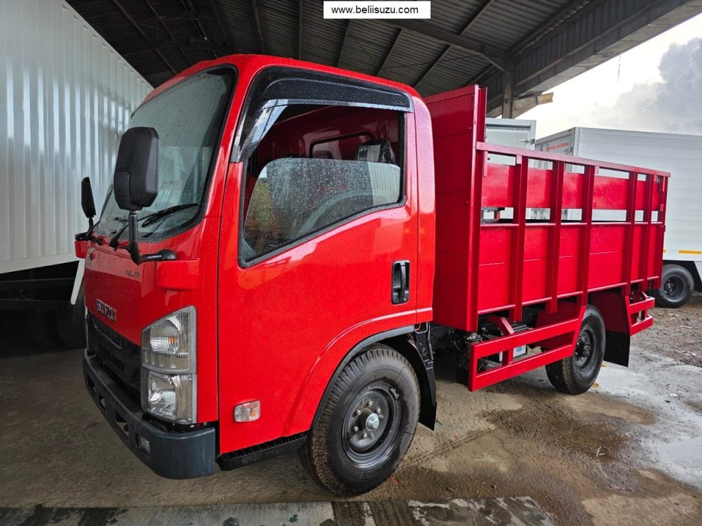 ISUZU NLR BAK KAYU RANGKA BESI