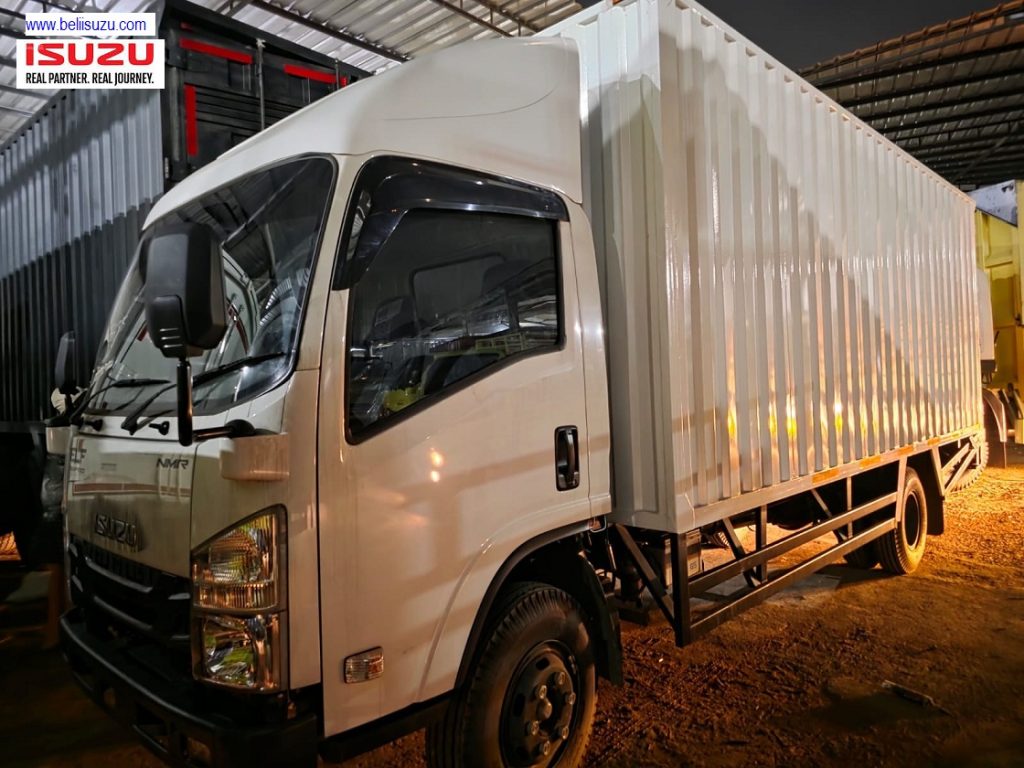 isuzu NMR L Box besi tail gate