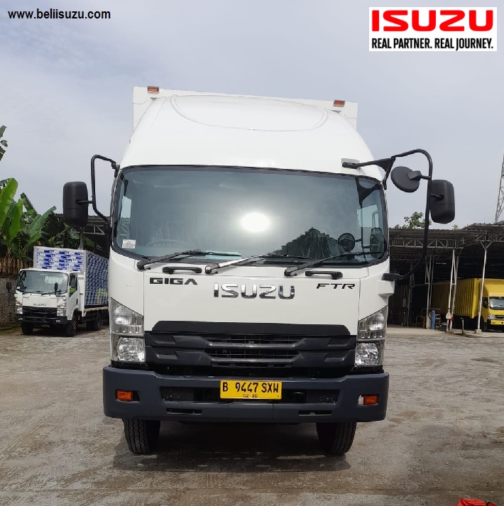 ISUZU GIGA FTR T BOX BESI KONTAINER - DEPAN ISUZU GIGA FTR T BOX BESI KONTAINER - DEPAN