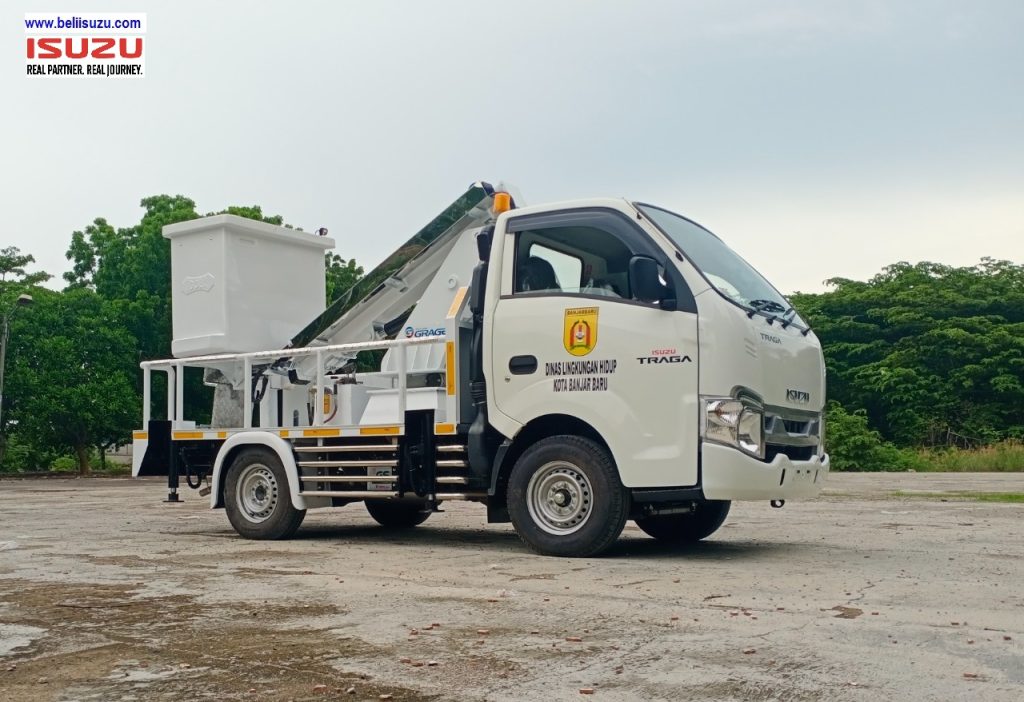 ISUZU TRAGA APLIKASI SKYLIFT 10 METER