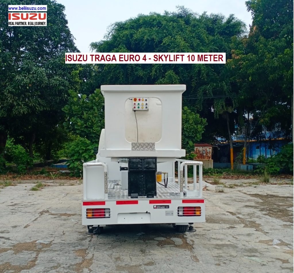 Truk Skylift Isuzu Traga euro 4