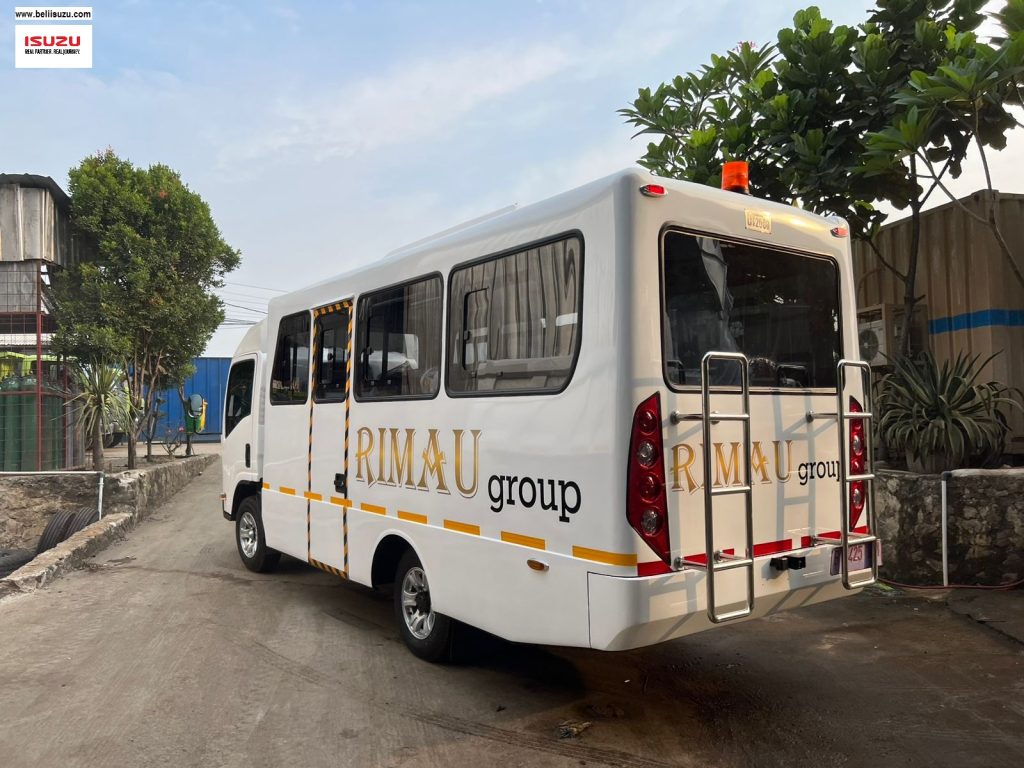 Mobil manhauler 16 seat isuzu NLR B L